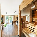 Black Forest Luxury Baerenhoehle Mit Sauna Lejlighed