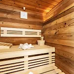 Black Forest Luxury Baerenhoehle Mit Sauna