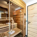 Black Forest Luxury Baerenhoehle Mit Sauna Schluchsee