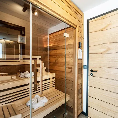 Black Forest Luxury Baerenhoehle Mit Sauna Schluchsee
