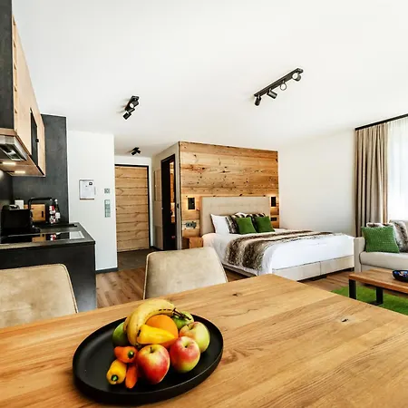 Black Forest Luxury Baerenhoehle Mit Sauna