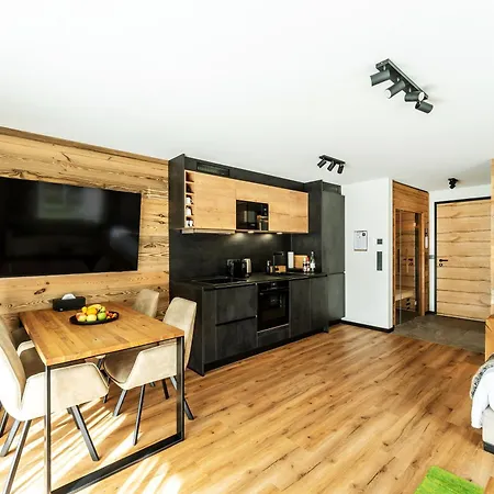 Black Forest Luxury Baerenhoehle Mit Sauna *